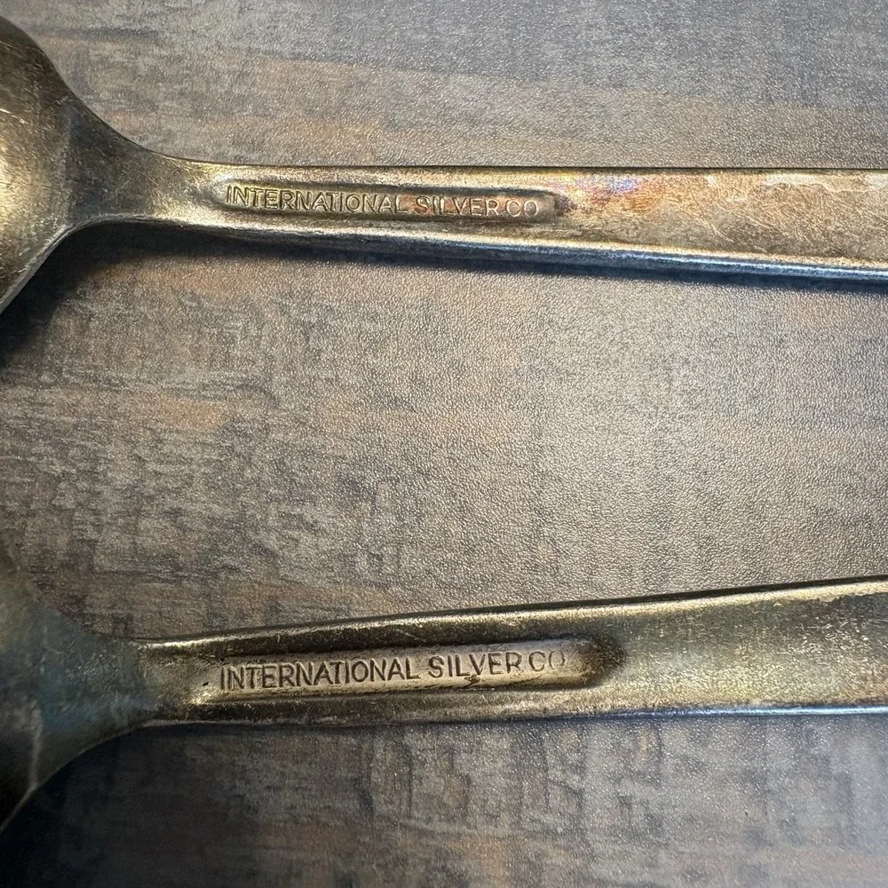 Pair Vintage United Airlines Spoons International Silver Co 5 ¾